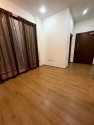 Holland Link (D10), Terrace #631089891